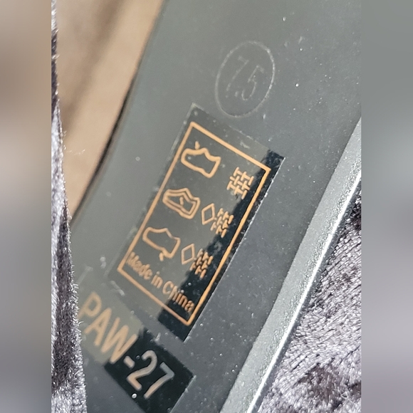 Capri Robbin black thigh high boots in size 7.5 - Picture 4 of 7